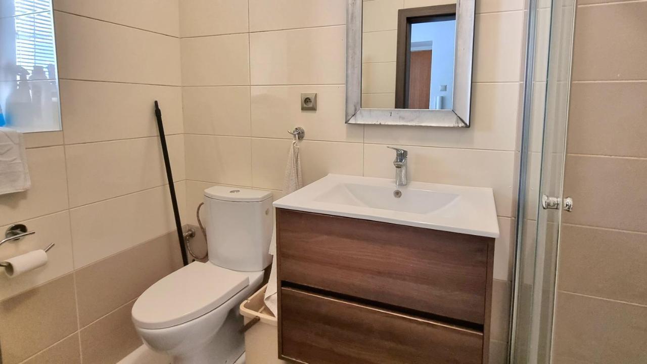Spacious Apartment In City Center Bratislava Exterior photo
